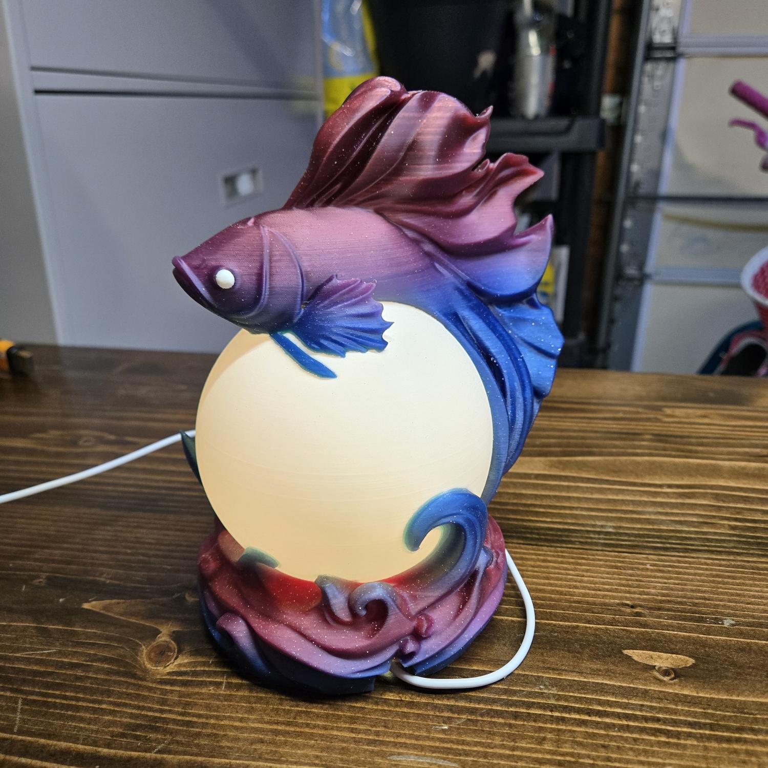 Color-changing betta lamp